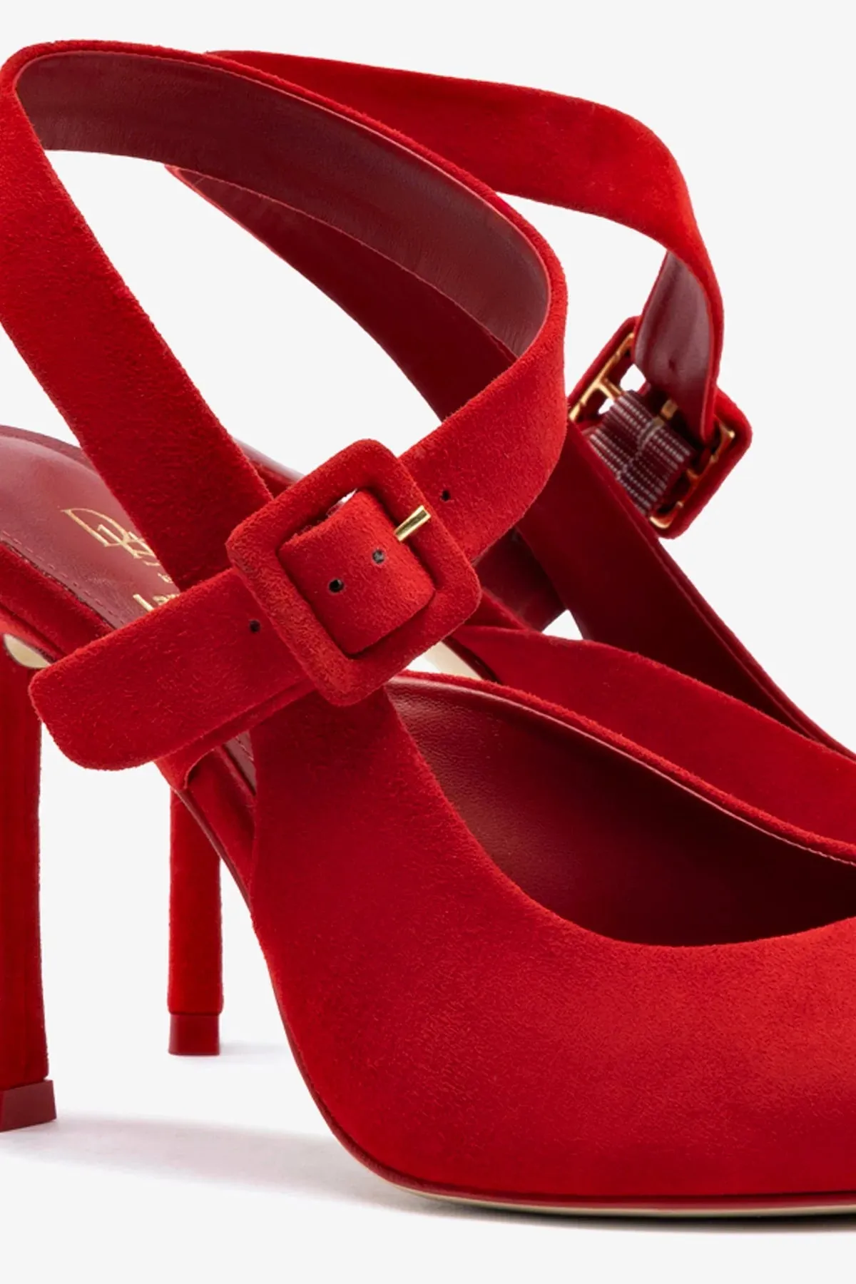 Deena By Larroud?? Pump In Red Suede