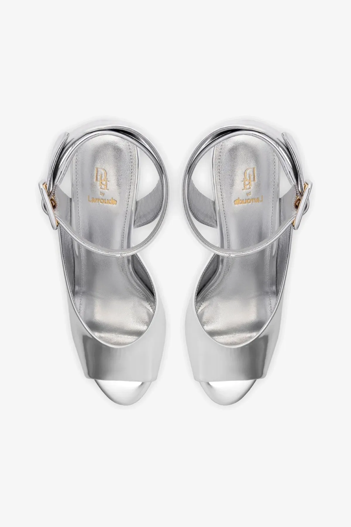 Deena By Larroud?? Wedge Sandal In Silver Specchio