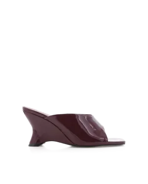 ISELLE - DARK CHERRY PATENT