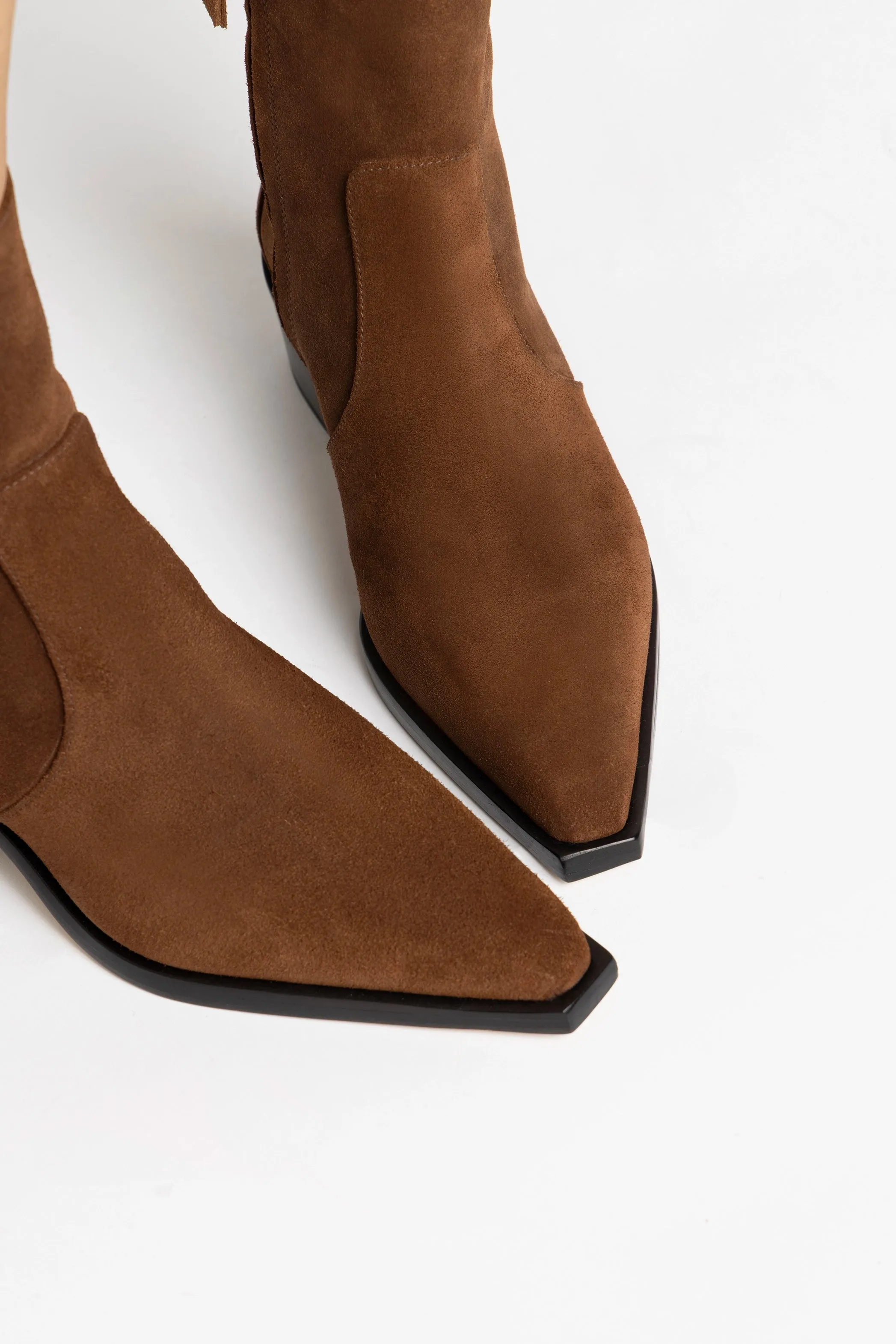 James Low Boot In Burnt Umber Suede