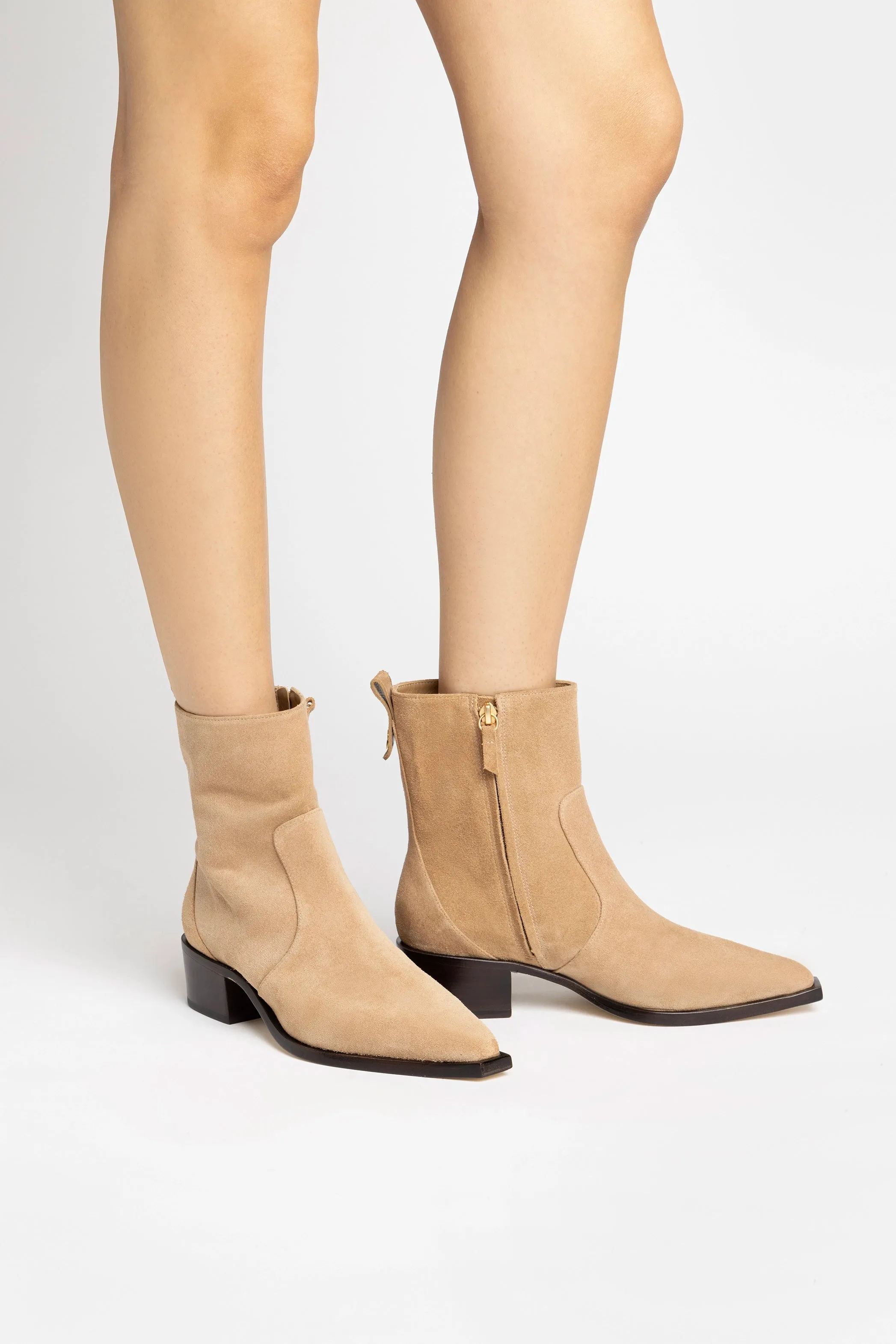 James Low Boot In Peanut Suede