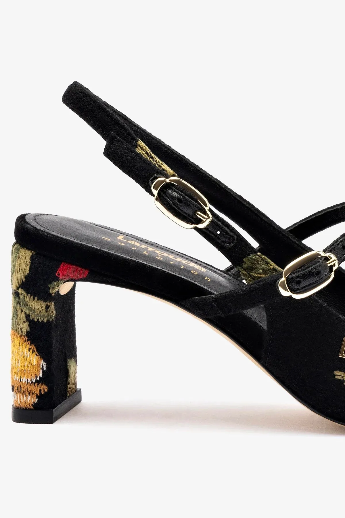 Larroud?? x Markarian Pump In Black Wool and Floral Embroidery