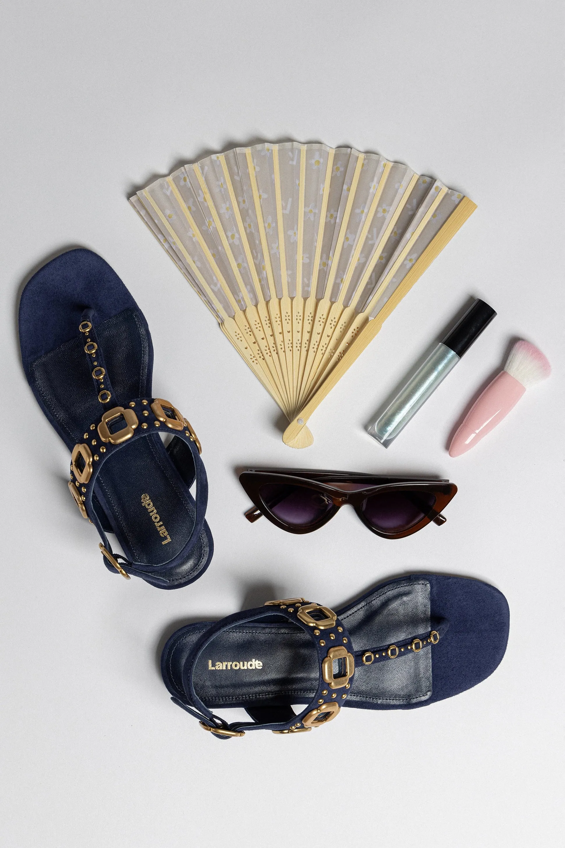 Milan Studs Thong Sandal In Navy Suede